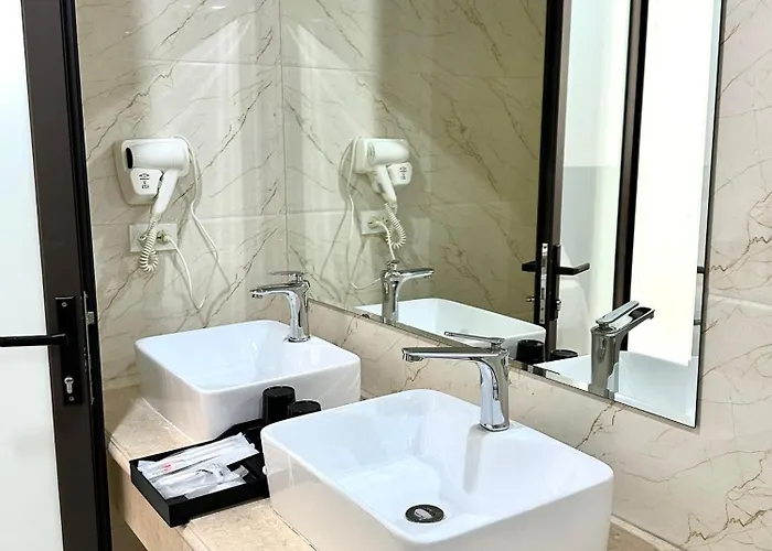 Vinh Khang Hotel Ha Long